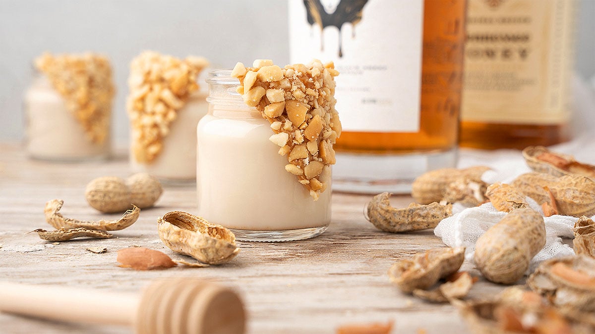 15+ Best Peanut Butter Whiskey Drinks and Cocktails