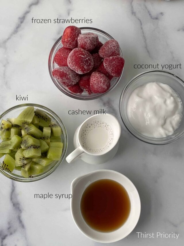 How to Make a Kiwi Quencher Smoothie (Copycat Recipe)