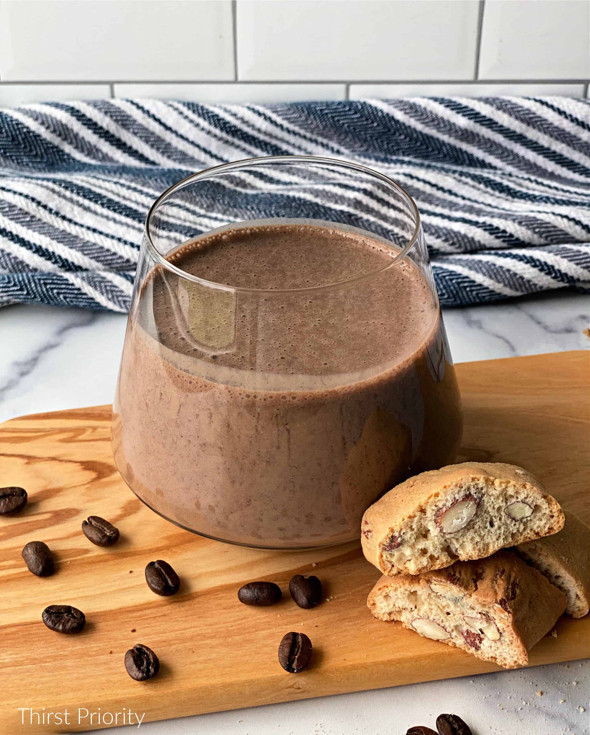 cold brew coffee smoothie with side of biscotti