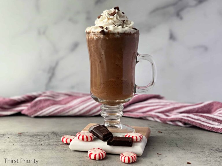 Easy Homemade Peppermint Hot Chocolate Recipe