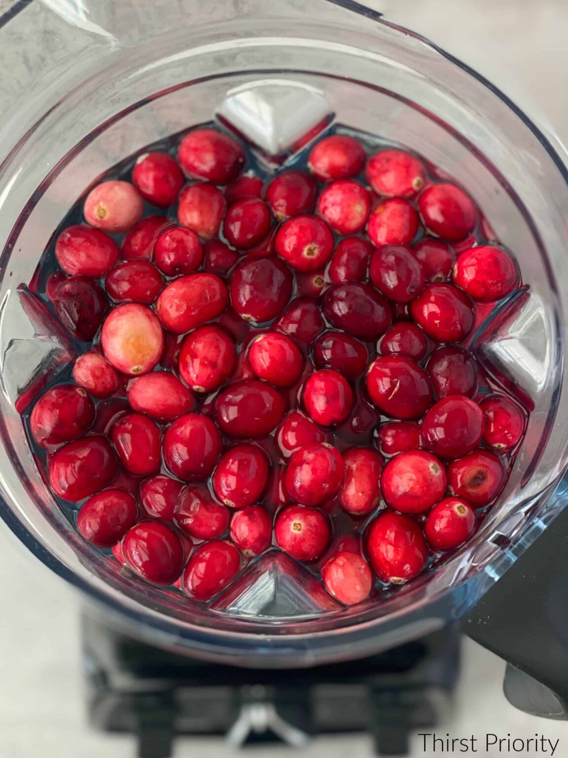 Cranberry Lime Refresher (Fresh Cranberry Water)